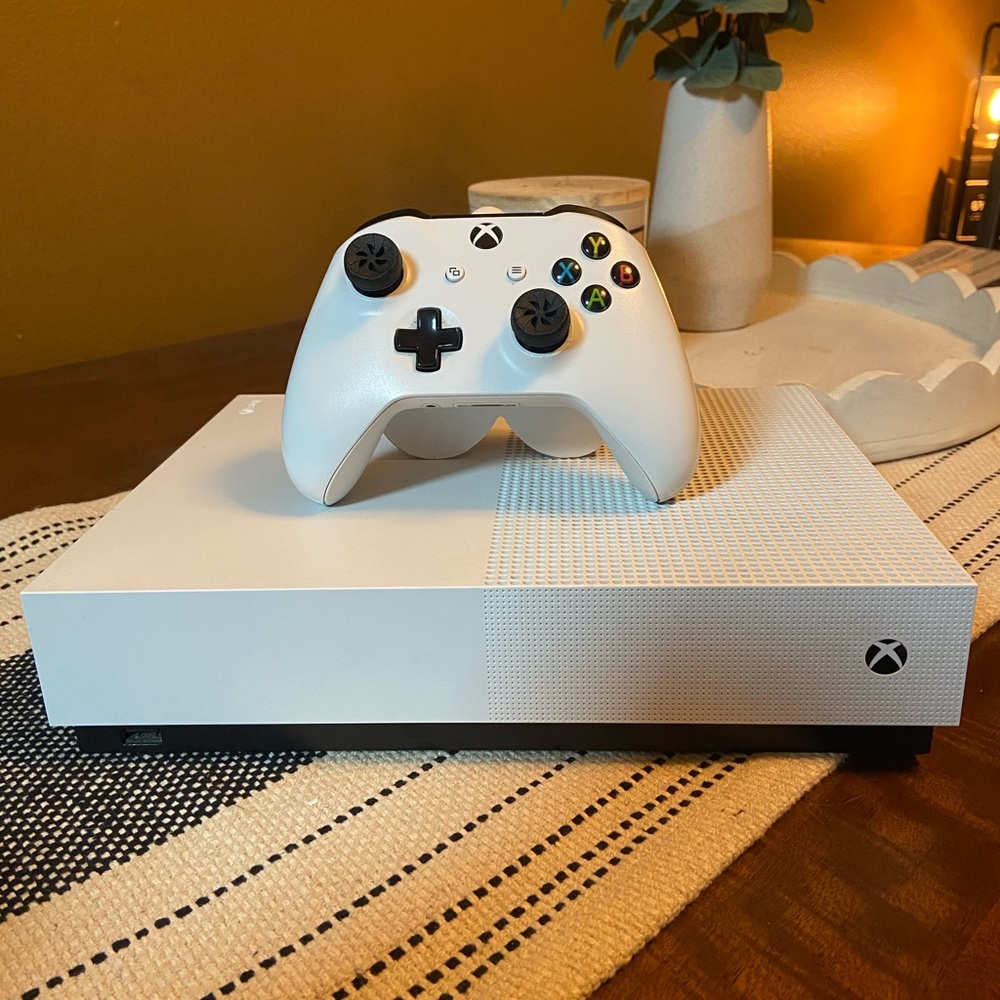 Xbox One S